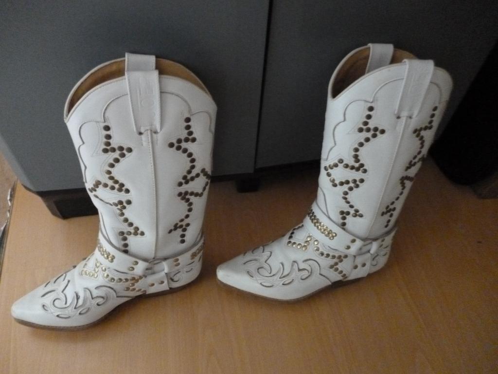 cowboy laarzen joep wit met goudkleurig studs leer, Hoge laarzen, Wit, Ophalen of Verzenden, Zo goed als nieuw