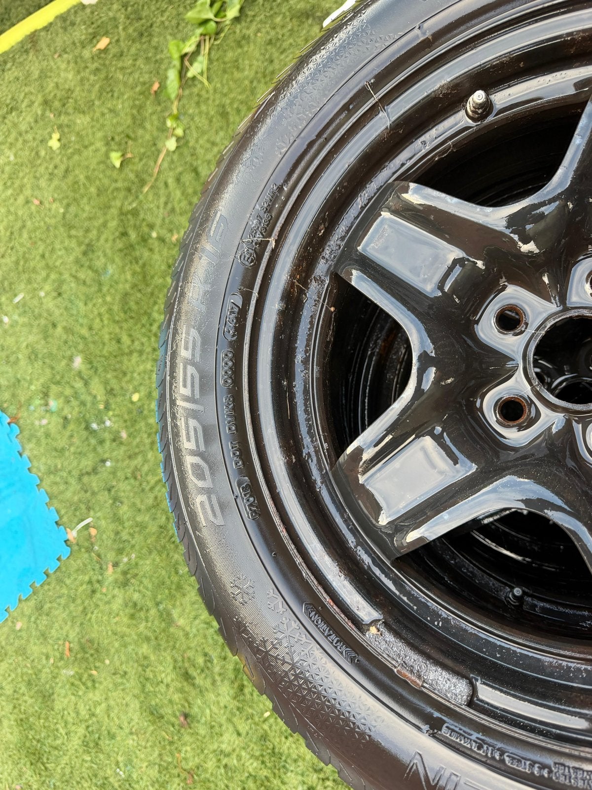 Vredestein winterbanden met velgen 205/55 R16, Ophalen, Gebruikt, 16 inch, Banden en Velgen