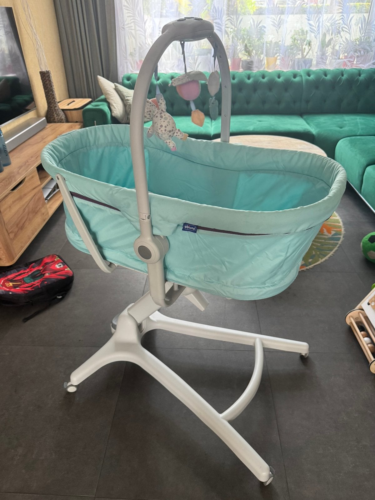 Chicco Baby Hug 4-in-1 Wieg - Met speelboog, Kinderen en Baby's, Babywiegjes en Ledikanten, Ophalen, Zo goed als nieuw, Wieg
