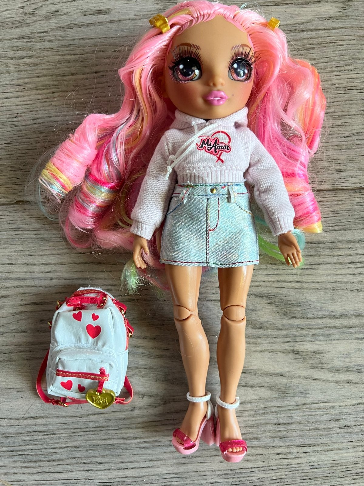 Rainbow High Kira Heart pop met accessoires, Ophalen of Verzenden, Zo goed als nieuw, Overige typen