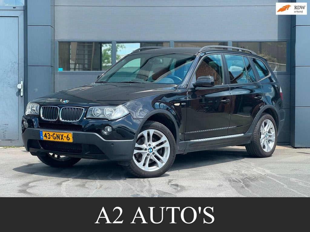 BMW X3 2.0i Introduction Leer|Sensoren|6-bak, Auto's, BMW, 4 cilinders, 150 pk, Zwart, Handgeschakeld