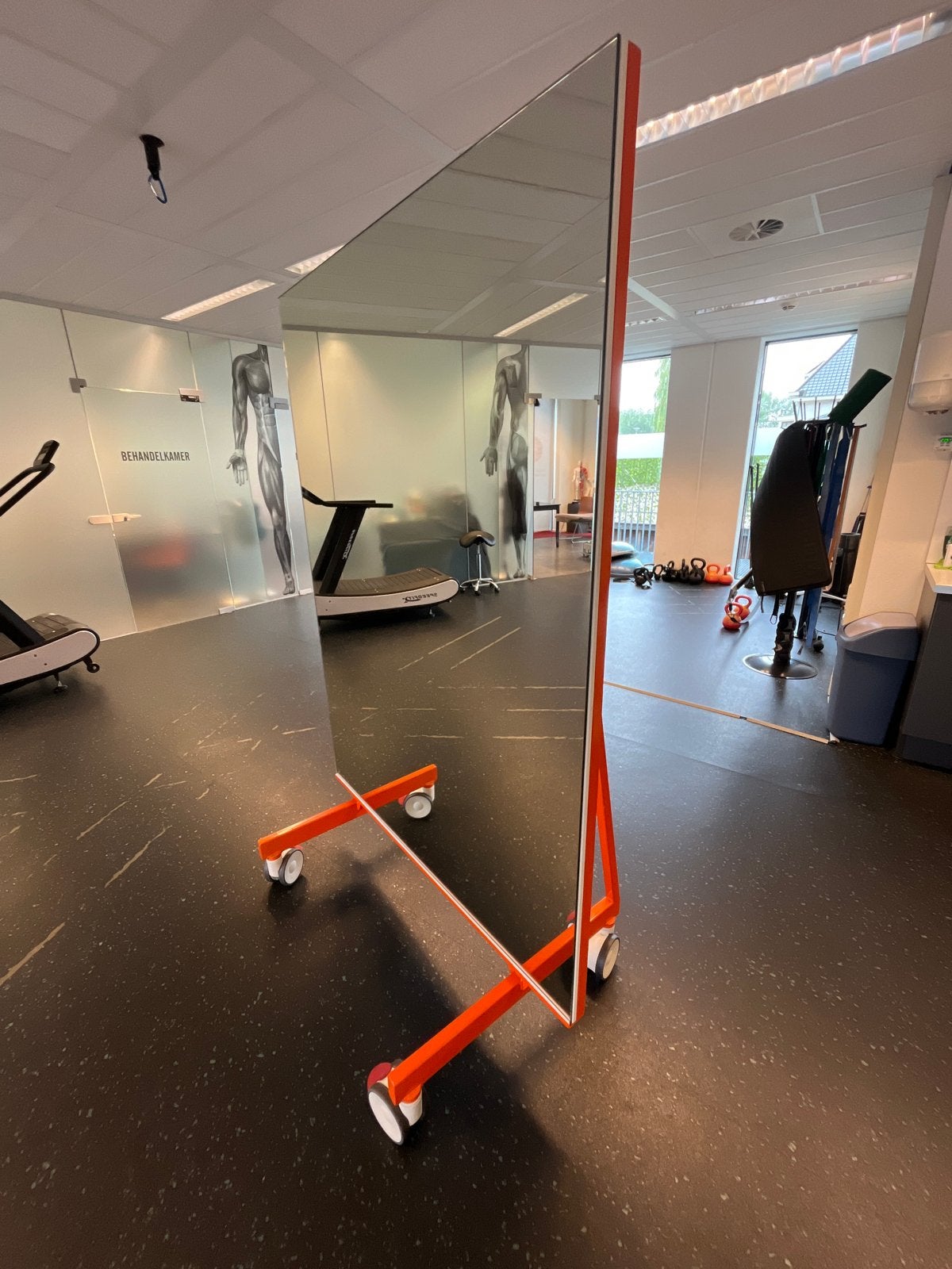Verrijdbare spiegel Fosk - 1,25 Mtr - Zo goed als nieuw, Ophalen, 100 tot 150 cm, Zo goed als nieuw, 100 tot 125 cm