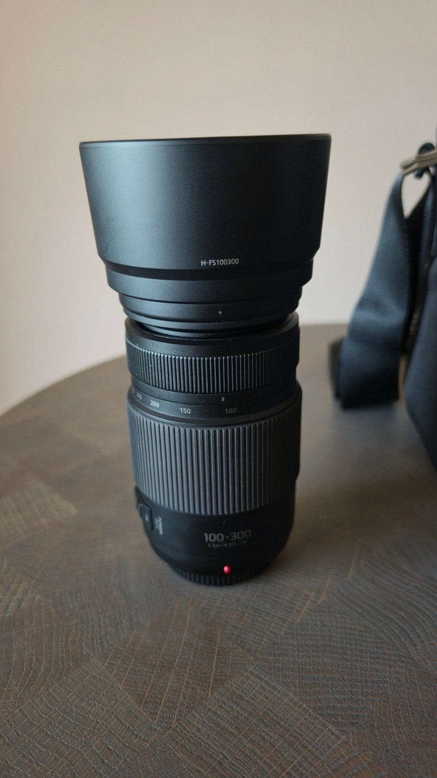 Panasonic Lumix G Vario 100-300mm f4.0-5.6 II (als nieuw), Ophalen of Verzenden, Zo goed als nieuw, Telelens