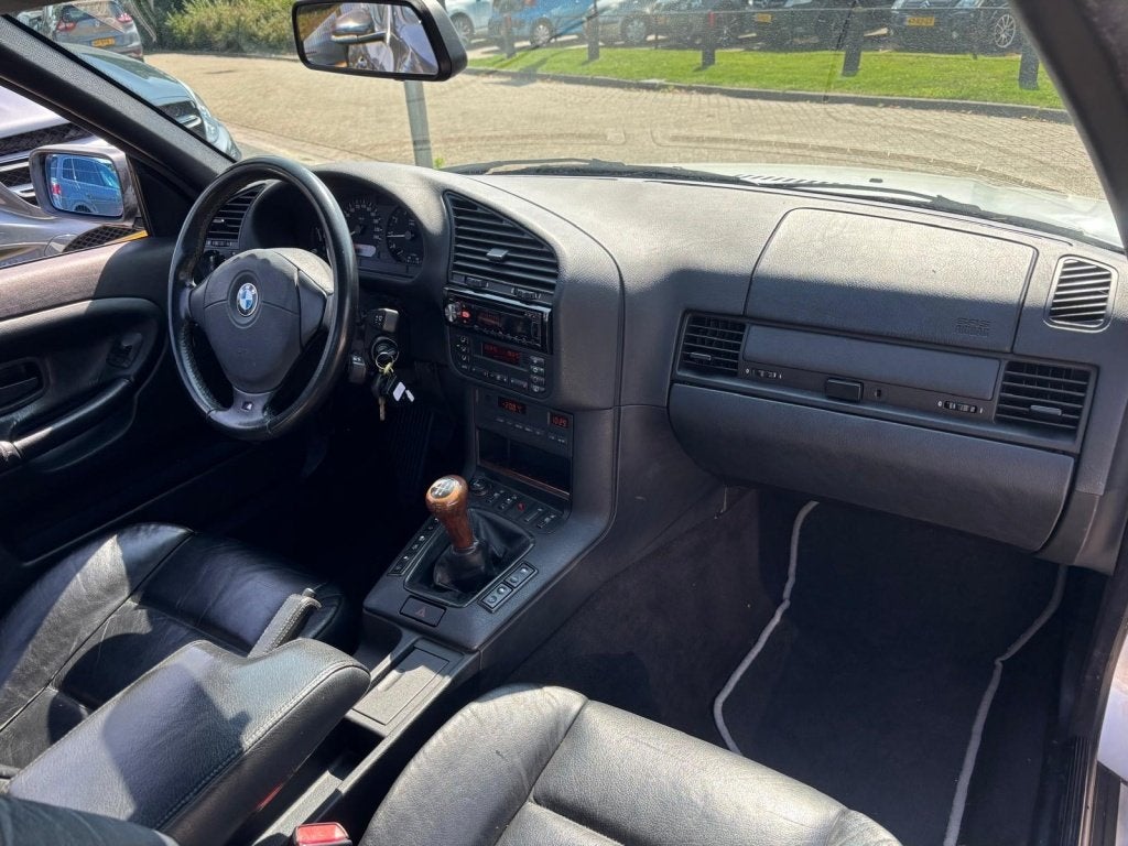 BMW 3 Serie 318i Cabriolet E36 Cabrio Hardtop M-Sport NL Aut, foto 9