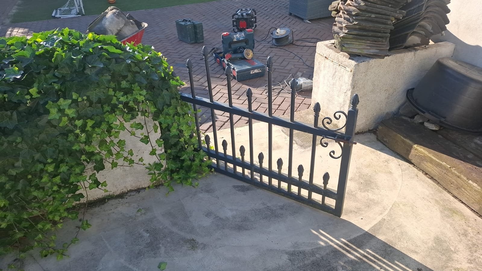 Antraciet sierhekwerk poort poortje tuin looppoort, Tuin en Terras, Tuinhekken en Hekwerk, Ophalen, Met poort, Gebruikt, Sierhekwerk