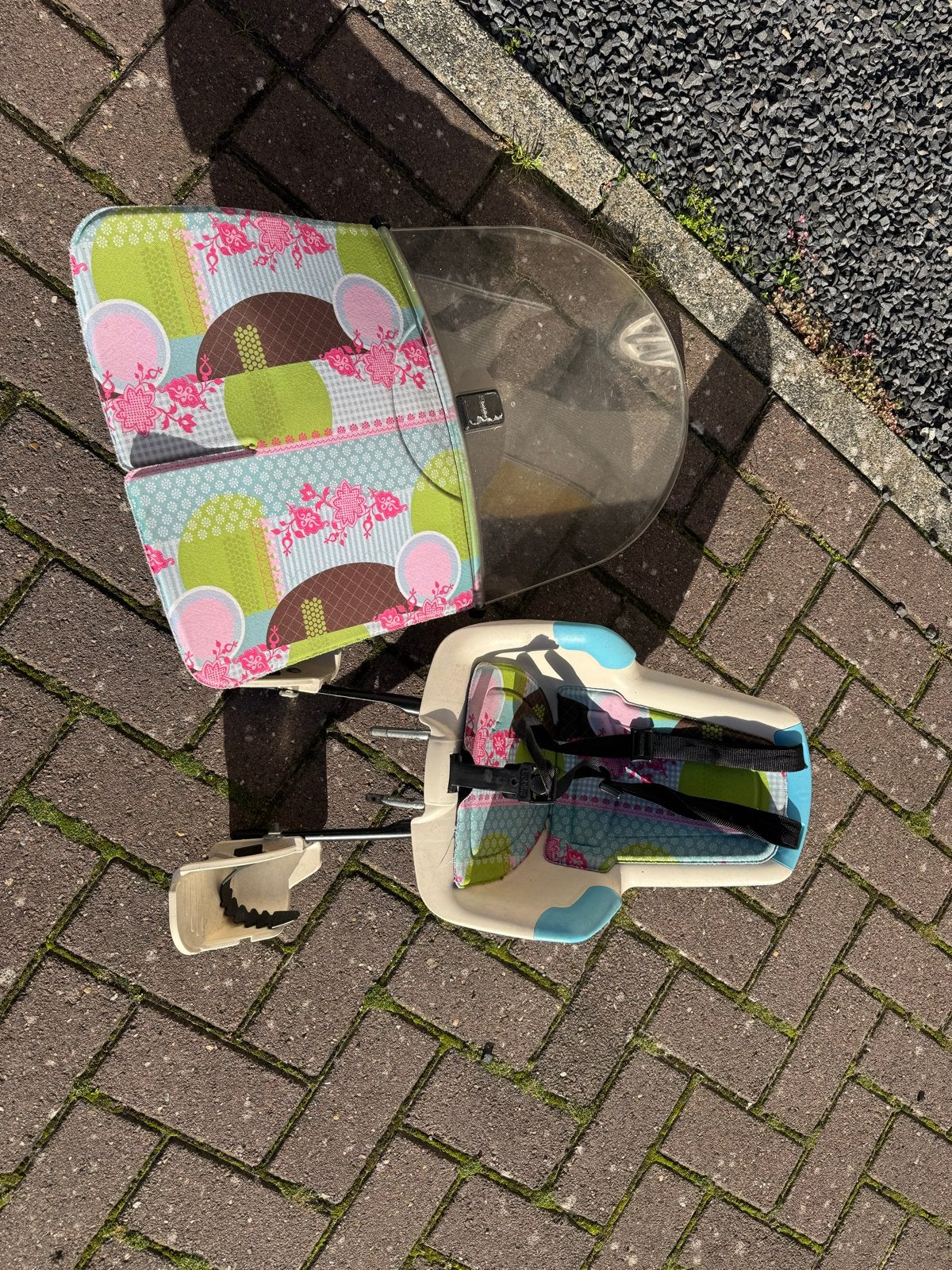 Bobike voorzitje met windscherm en bevestiging, Ophalen, Zo goed als nieuw, Voorzitje, Voetsteuntjes