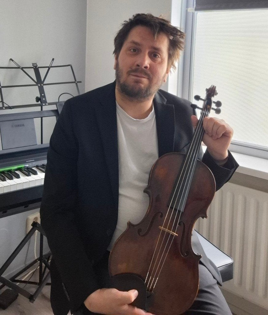 Viool, altviool, pianoles geven, Diensten en Vakmensen, Muziekles en Zangles, Komt aan huis, Strijkinstrumenten