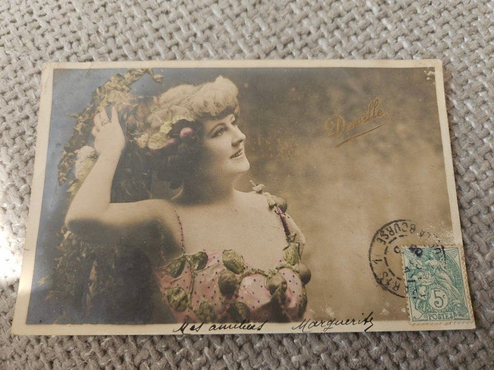 Art Deco Dame Derville, Ophalen of Verzenden, Voor 1920, Gelopen