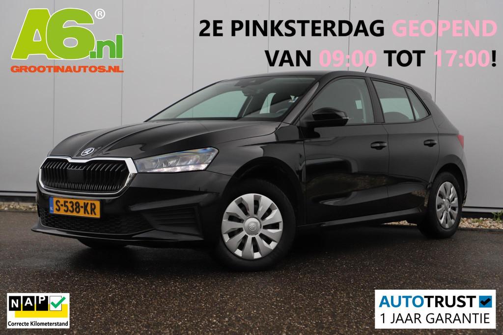 Skoda Fabia 1.0 TSI Ambition 95PK Carplay Android Navigatie, Voorwielaandrijving, Stof, Gebruikt, Euro 6
