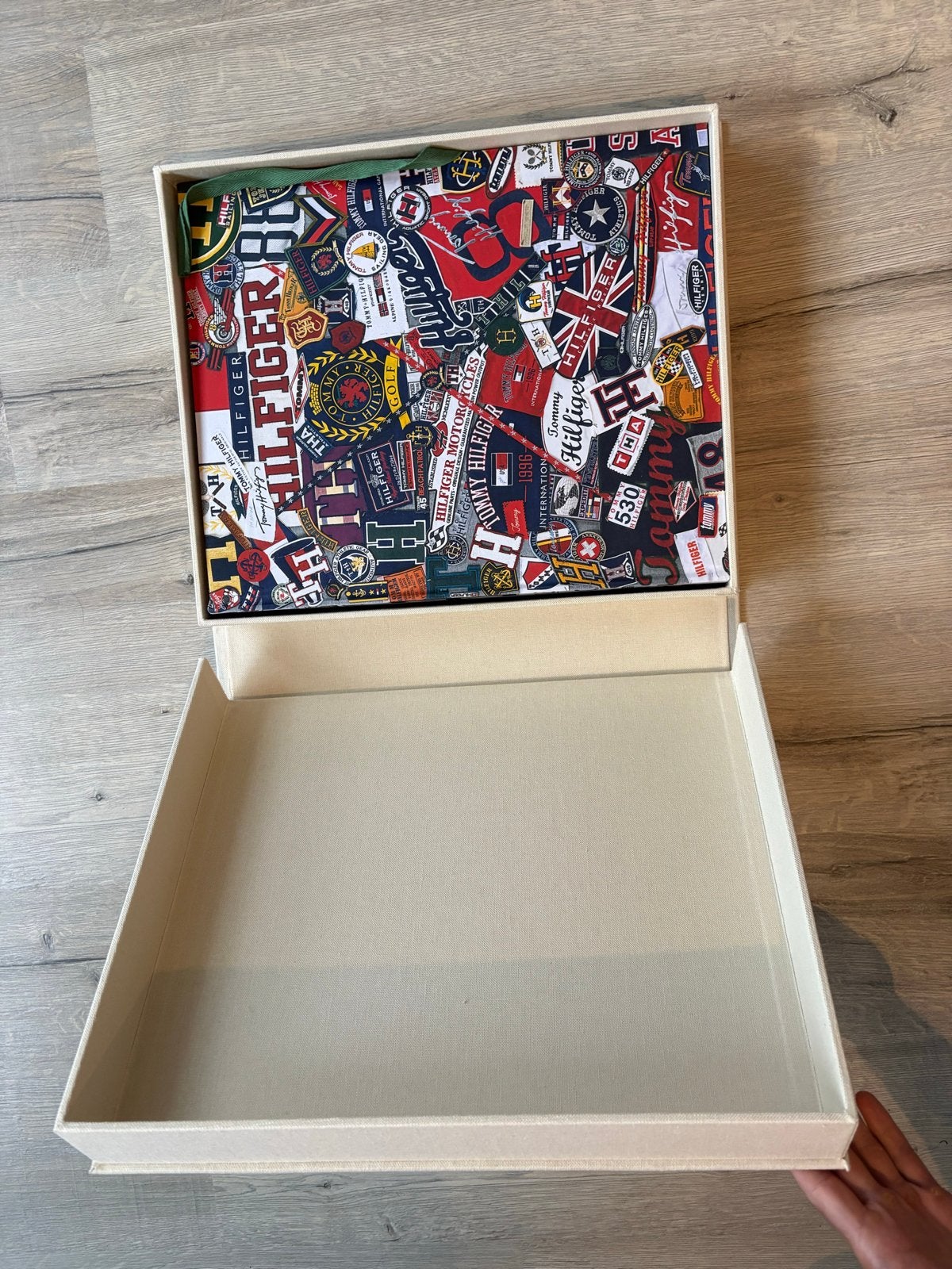 Tommy Hilfiger - Assouline, Boeken, Ophalen of Verzenden, Zo goed als nieuw, Wereld overig