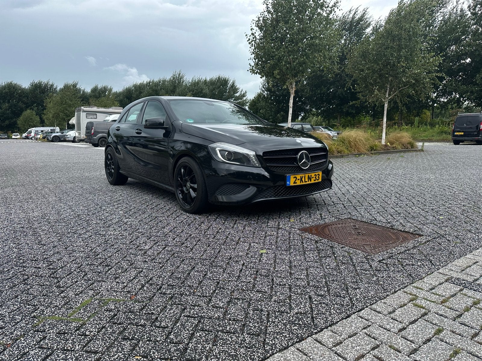 Mercedes-Benz A-Klasse A180 1.6 Blue Efficiency 2013 Zwart, Auto's, Voorwielaandrijving, 680 kg, 4 cilinders, 1200 kg