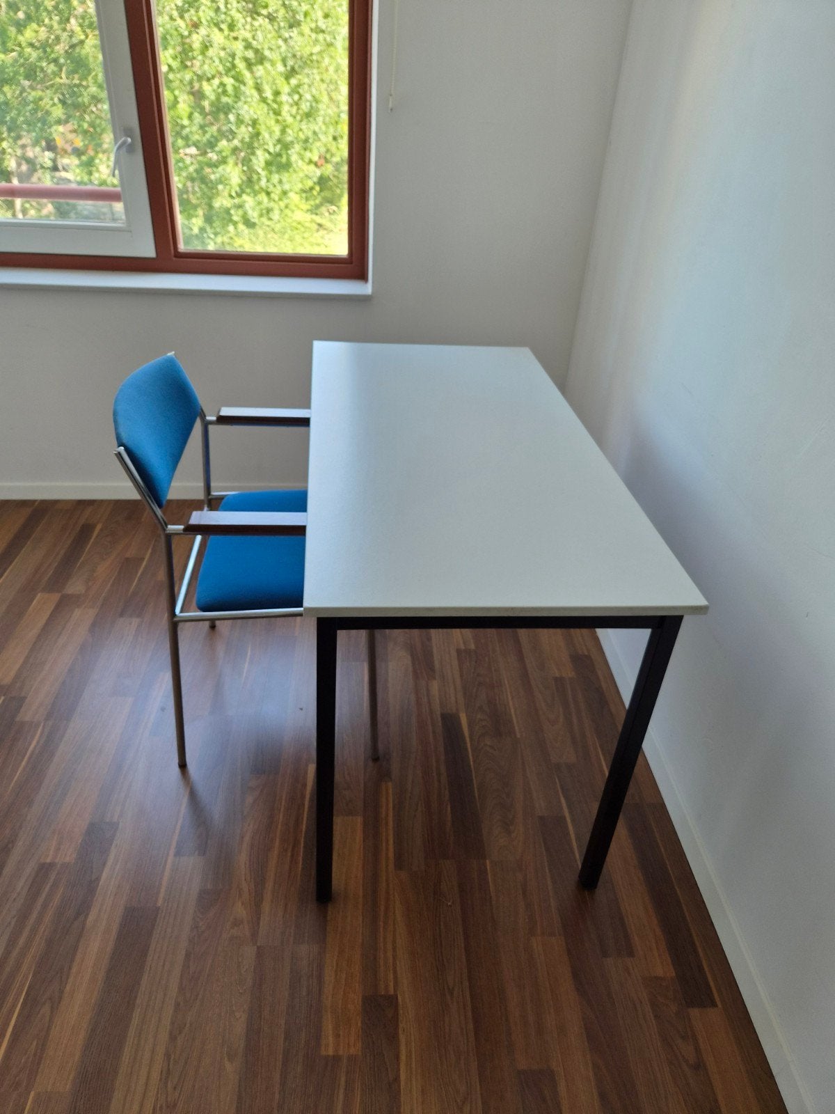 Bureau met stoel - voor thuiswerkplek of studentenkame, Ophalen, Overige typen, Gebruikt, Metaal