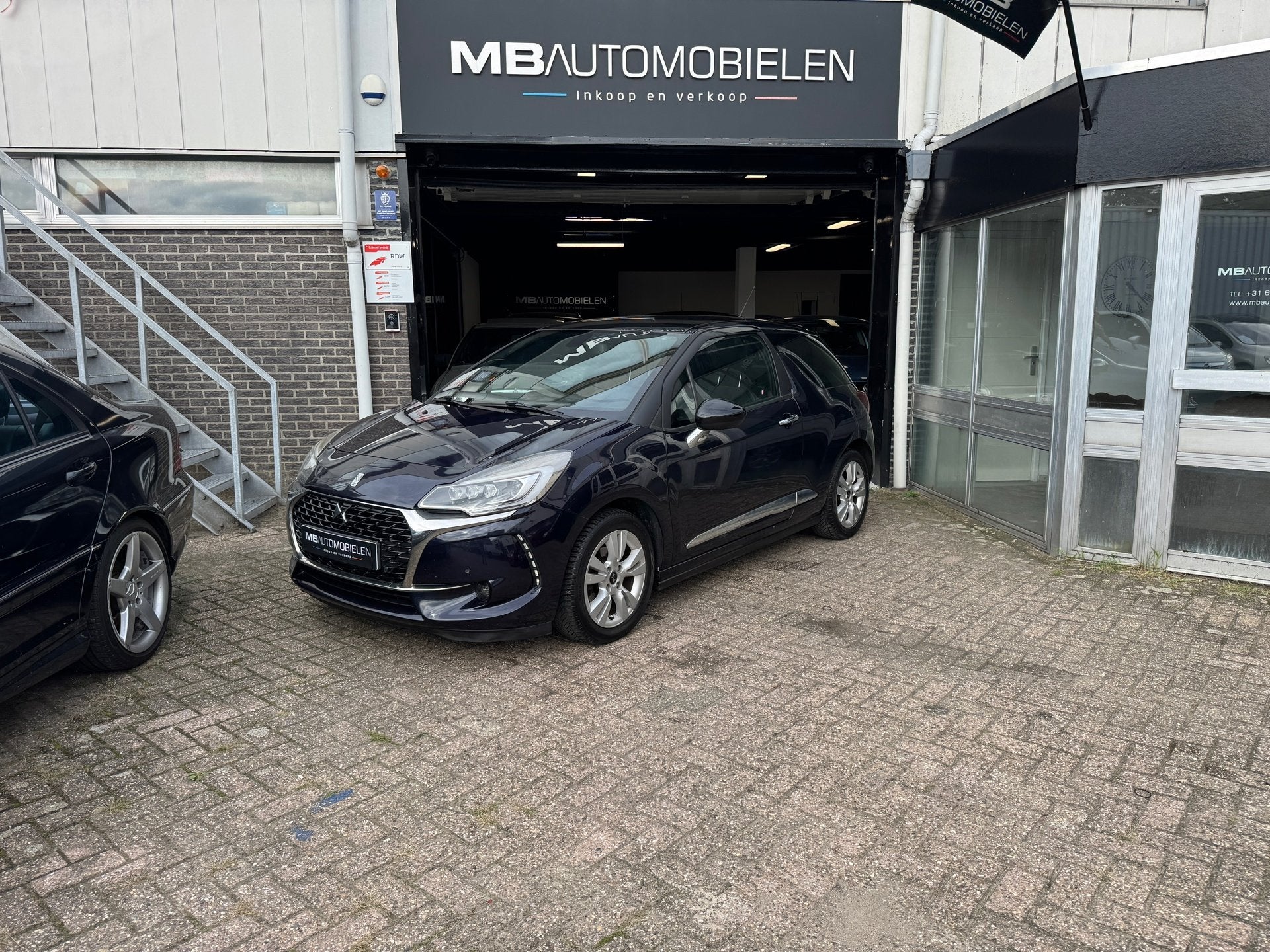 DS 3 1.2 PureTech So Chic/Apk/Clima/Camera/Nap/Vol Opties!, Auto's, Voorwielaandrijving, Euro 6, Blauw, 23 km/l