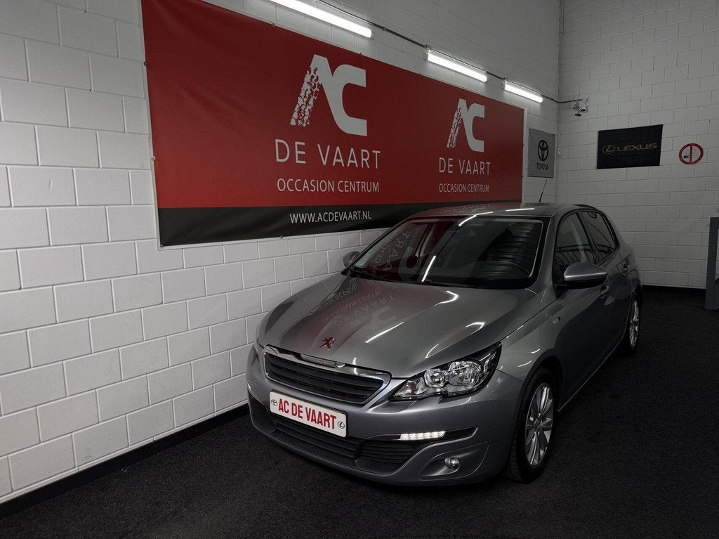 Peugeot 308 1.2 PureTech Style - 131PK/1EIGENAAR/NAVI/CLIMA, Auto's, Peugeot, Voorwielaandrijving, Gebruikt, Euro 6, Parkeersensor