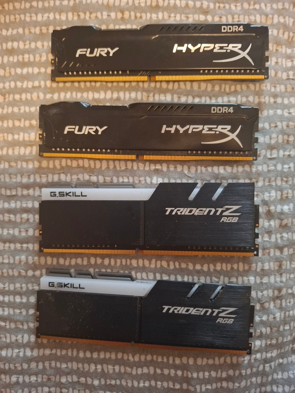 DDR4 Gaming RAM 24gb, Computers en Software, RAM geheugen, Gebruikt, DDR4, Ophalen of Verzenden, Desktop