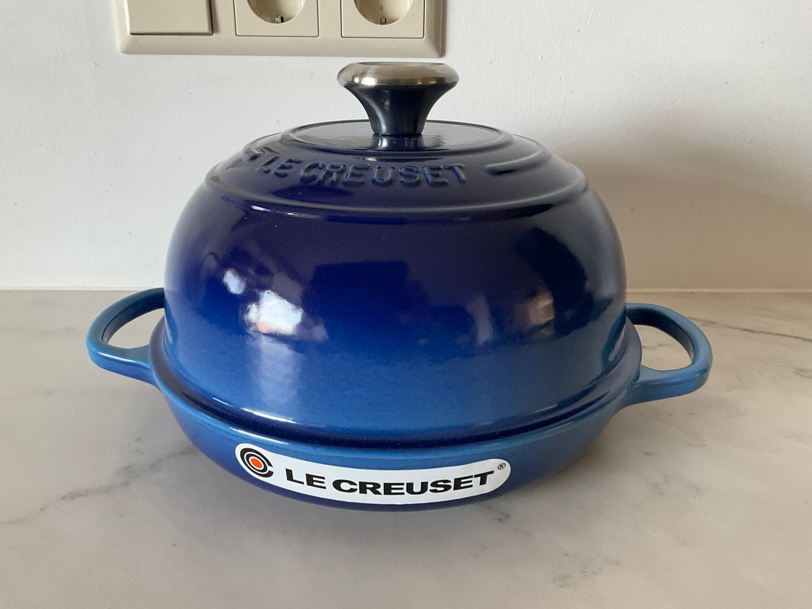 Le Creuset 24 cm broodpan, azure blauw, nieuw, Huis en Inrichting, Keuken | Potten en Pannen, Nieuw, Le Creuset, Ophalen of Verzenden