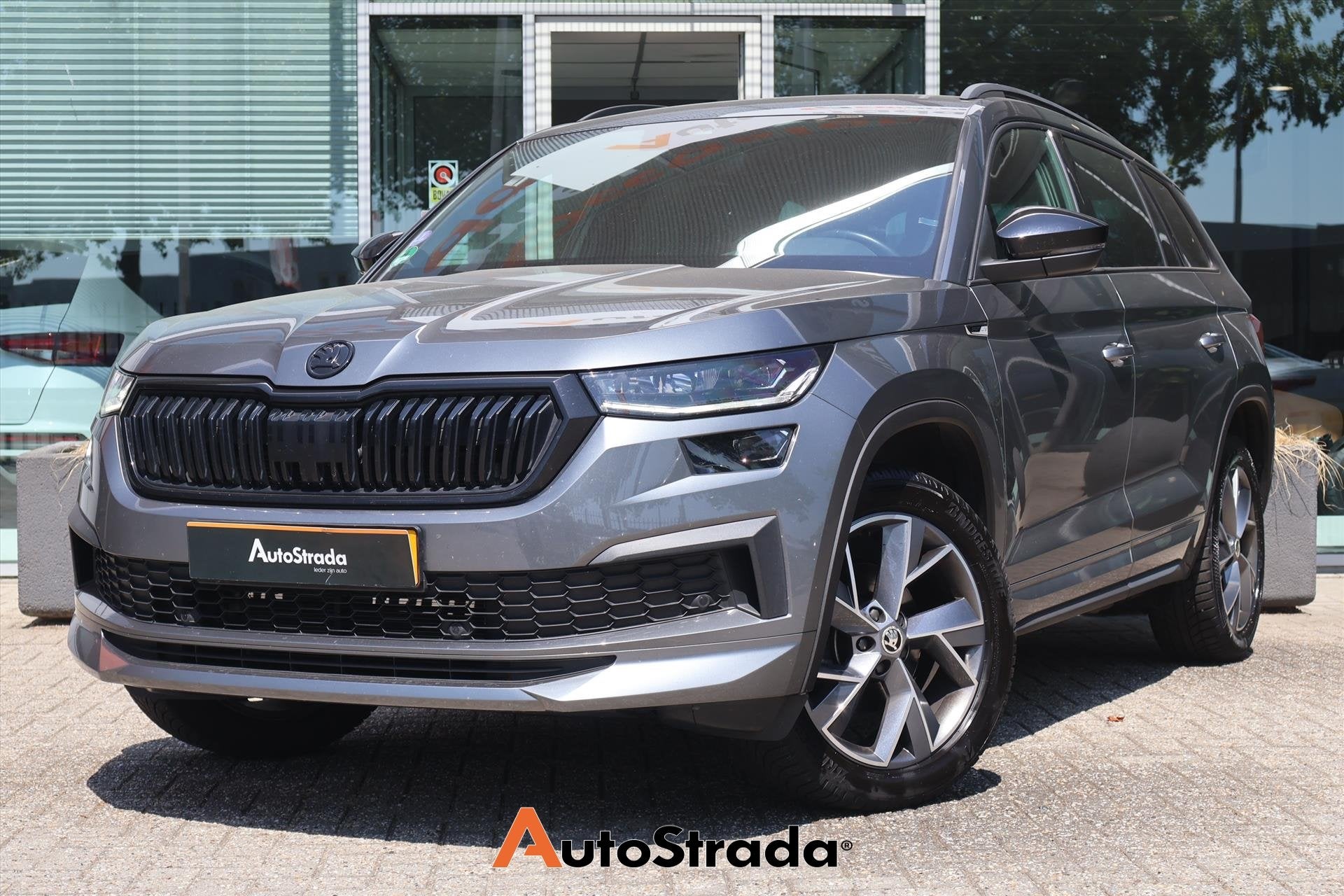 Skoda Kodiaq 1.5 SportLine TSI ACT 150pk | Camera | Trekhaak, 1524 kg, Kodiaq, SUV of Terreinwagen, Zilver of Grijs