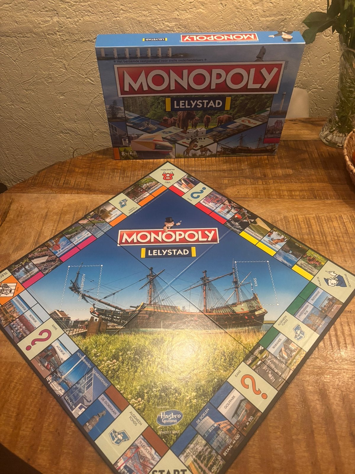 Monopoly Lelystad Editie - Zo goed als nieuw, Drie of vier spelers, Ophalen of Verzenden, Zo goed als nieuw