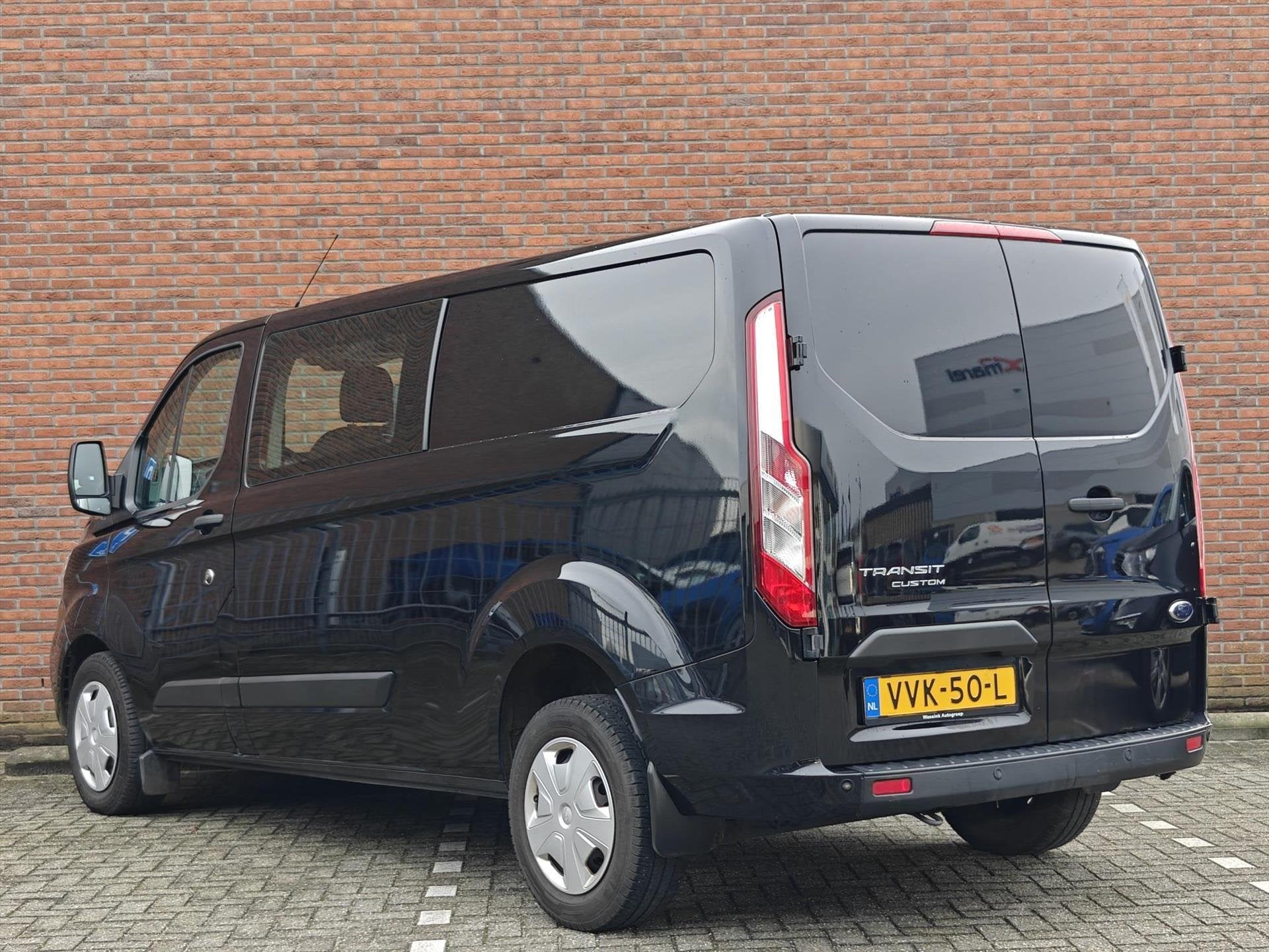 Ford Transit Custom GBDC 2.0 TDCi 130PK 320 L2H1 Trend | Aut, Stof, 4 cilinders, 129 pk, Zwart