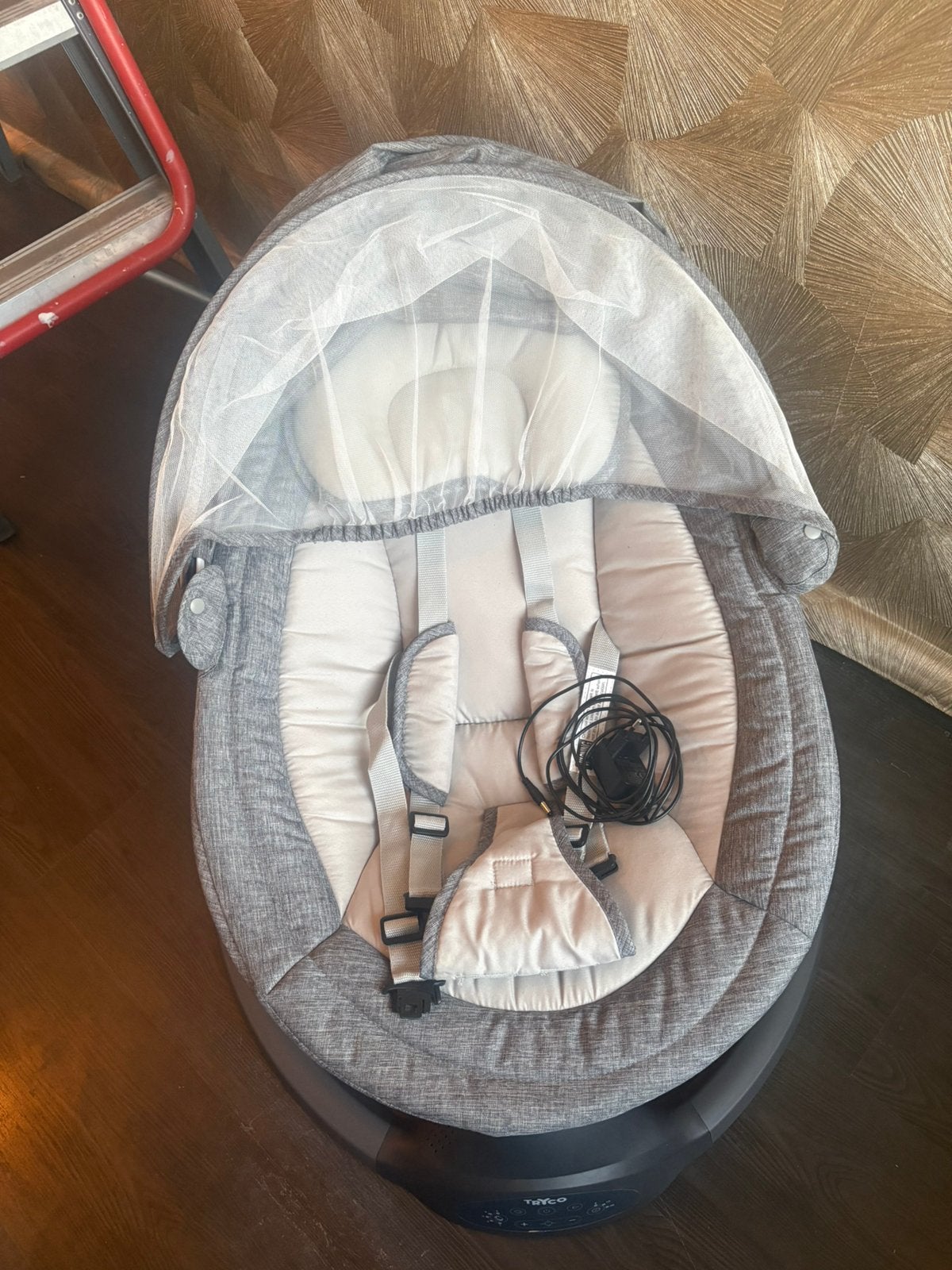 Elektrische Tryco Babyschommel – Compleet en Netjes, Ophalen, Zo goed als nieuw