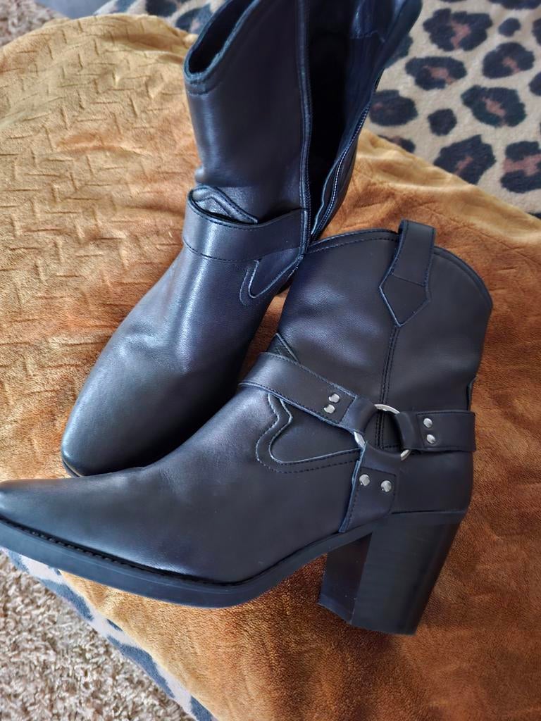 Mooie Western Dames Biker Boots - Zo Goed Als Nieuw, Kleding | Dames, Schoenen, Ophalen, Zo goed als nieuw, Zwart