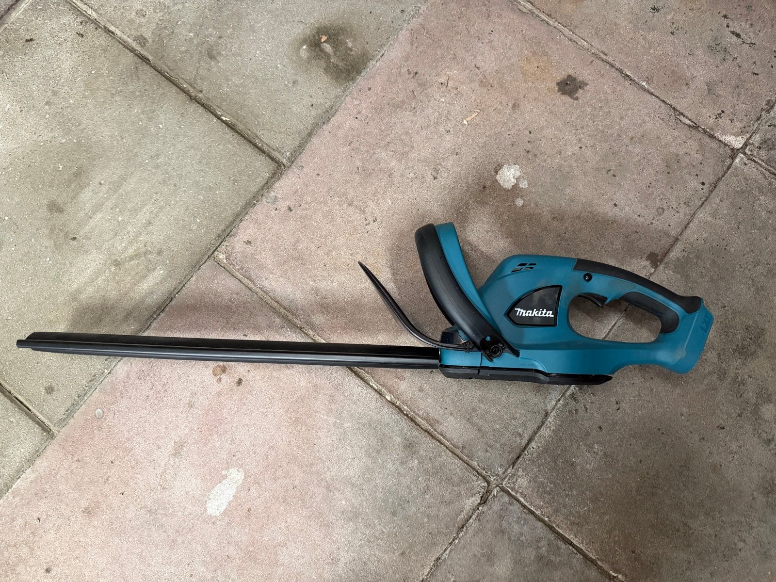 Makita DUH483 Accu Heggenschaar - Zo goed als nieuw, Tuin en Terras, Ophalen, Zo goed als nieuw, Accu
