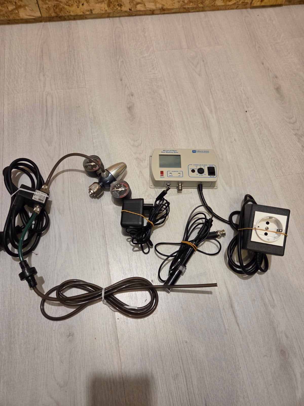 Co2 set + PH controller, Ophalen, Dennerle, Zo goed als nieuw, Inclusief controller