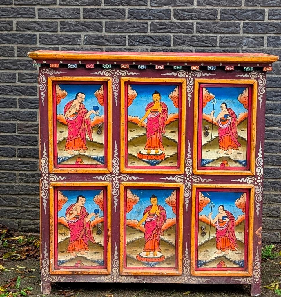 kastje massief hout Tibet, Ophalen