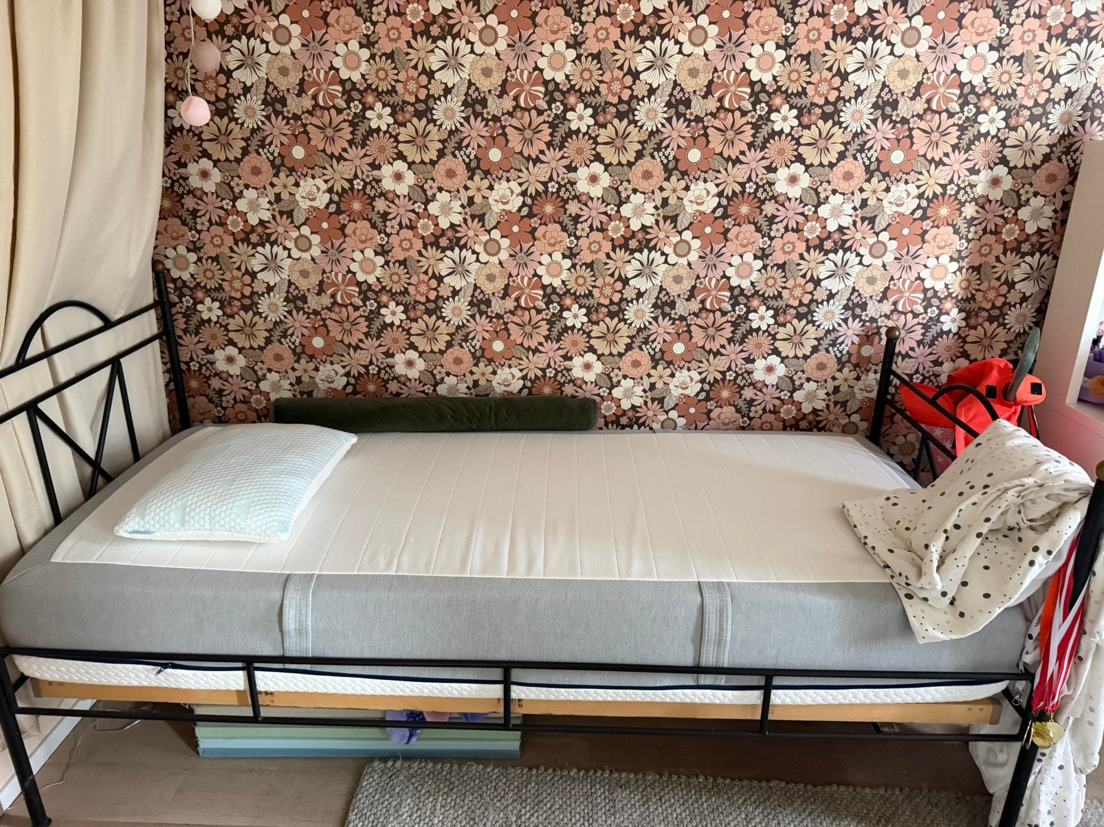 1 persoonsbed met matras, Ophalen of Verzenden, Zo goed als nieuw, Eenpersoons, 90 cm