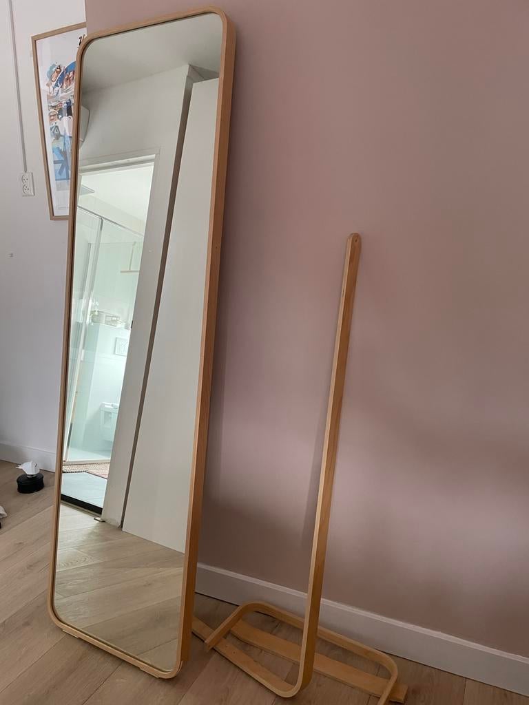 IKEA IKORNNES staande spiegel, essen, 52x167 cm, Ophalen, Zo goed als nieuw, 150 tot 200 cm, Rechthoekig
