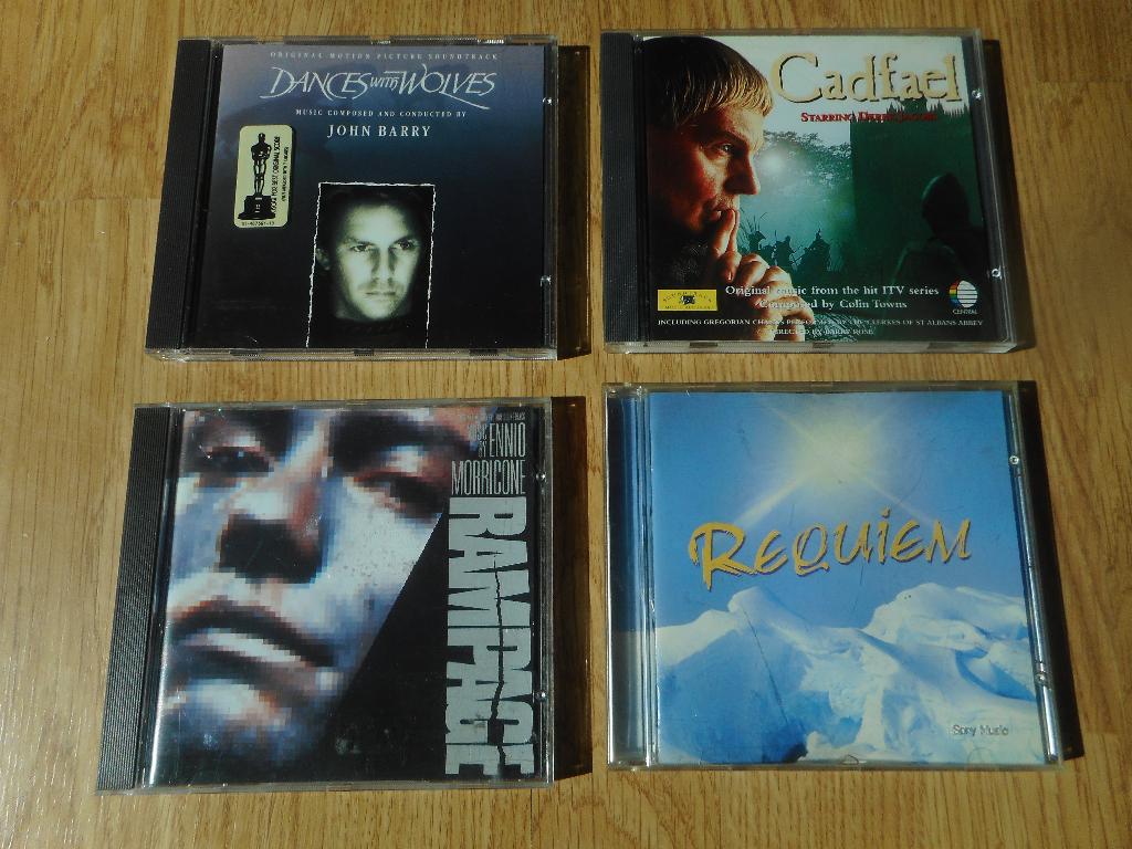 CD's Music....film muziek, Verzenden, 1990 - 1999, Zo goed als nieuw
