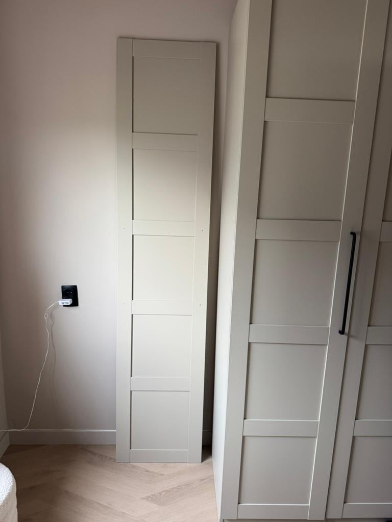 IKEA BERGSBO kastdeur grijsbeige 50/229cm, Ophalen, 25 tot 50 cm, 50 tot 100 cm, Minder dan 100 cm