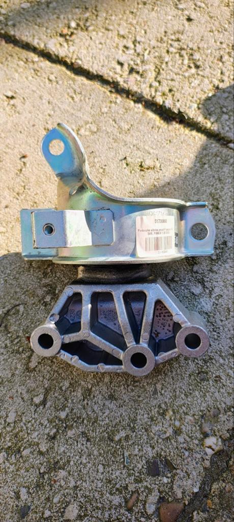 Motorsteun rechts FIAT PANDA 0.9/1.3D (02.12-), Ophalen of Verzenden