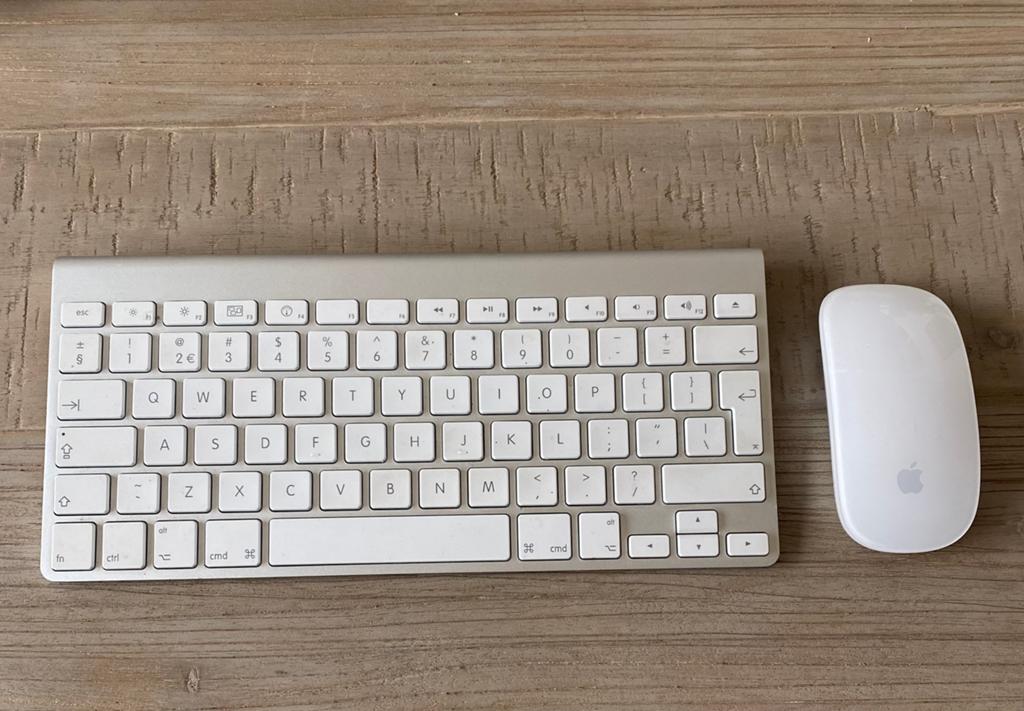 Apple magic keyboard en magic mouse, Ophalen, Zo goed als nieuw