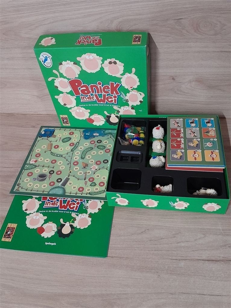 Paniek in de wei - 999 games - s5563