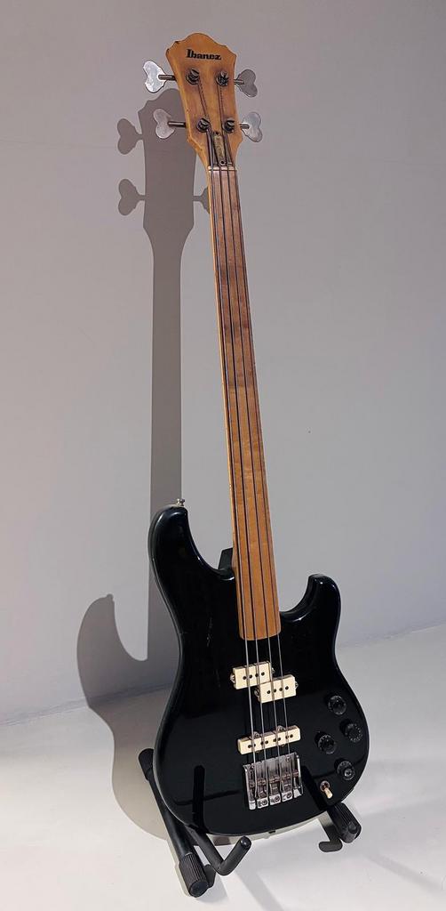 Ibanez Roadster RS924 Bass 1981 Made in Japan Vintage, Muziek en Instrumenten, Snaarinstrumenten | Gitaren | Bas, Ophalen, Gebruikt