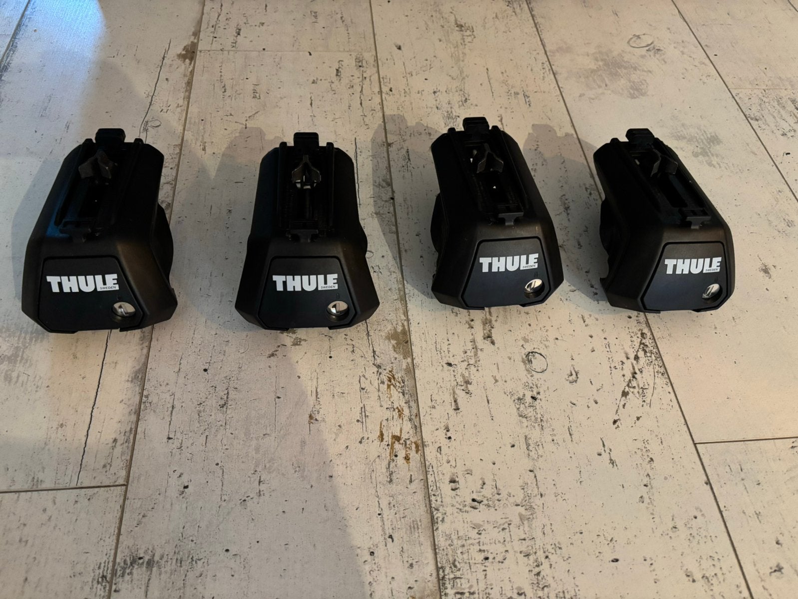 Thule Voetset 710410 EVO voor open dakrail, Auto diversen, Dakdragers, Ophalen of Verzenden, Zo goed als nieuw