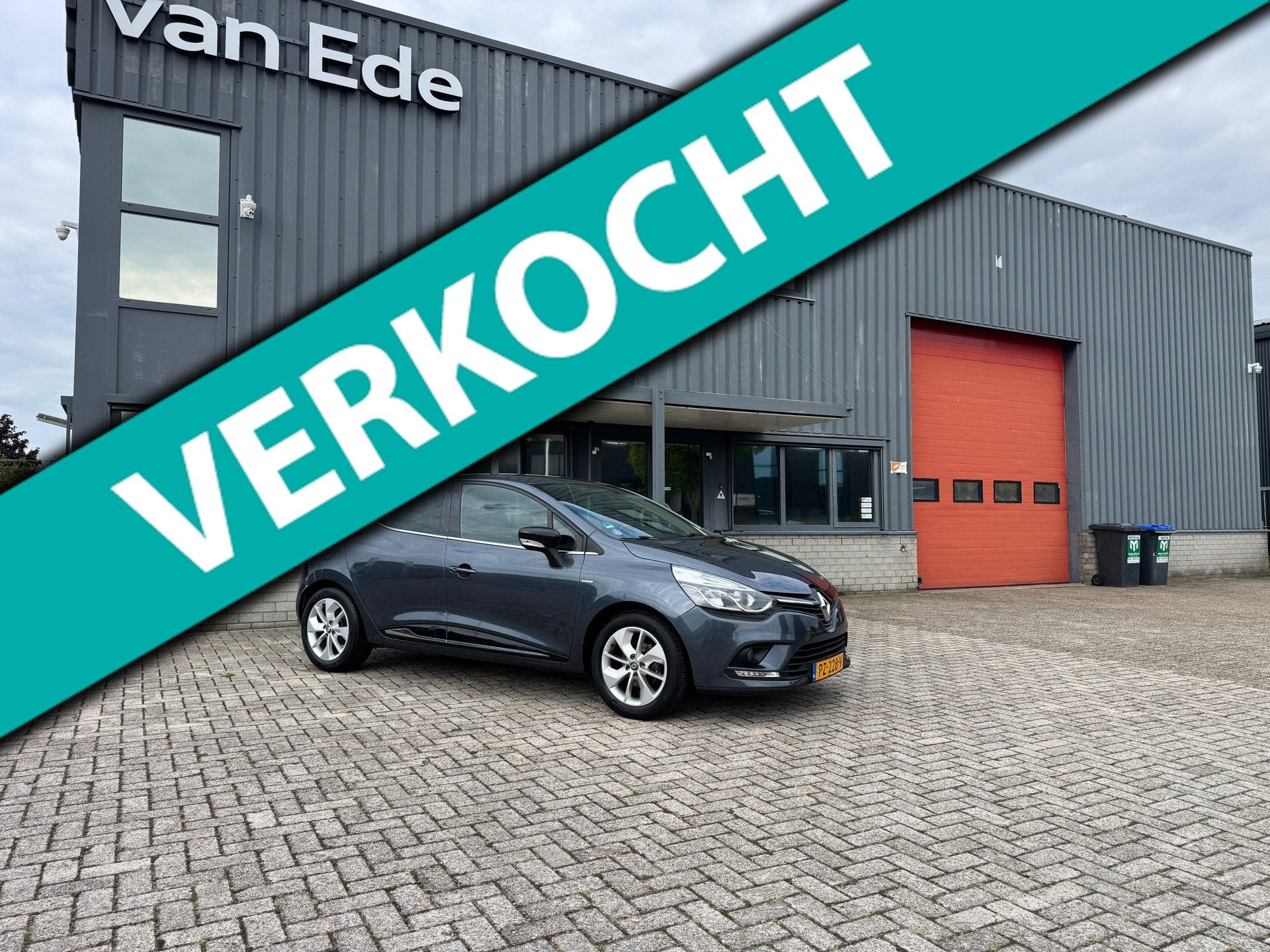 Renault Clio 0.9 TCe Limited 5drs Airco Navi PDC Nwe Apk, Voorwielaandrijving, Stof, Gebruikt, 49 €/maand