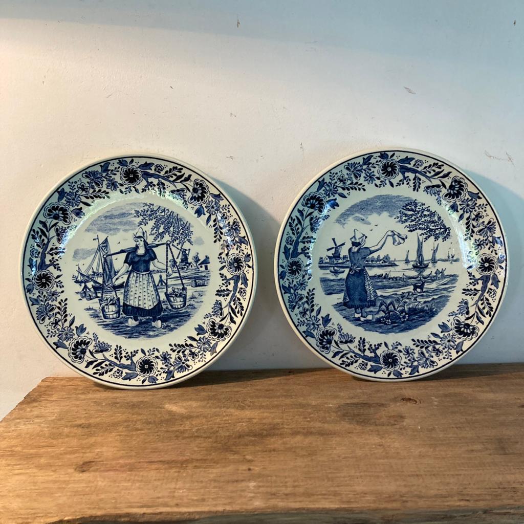Twee mooie wandborden van boch 22cm, Antiek en Kunst, Ophalen of Verzenden