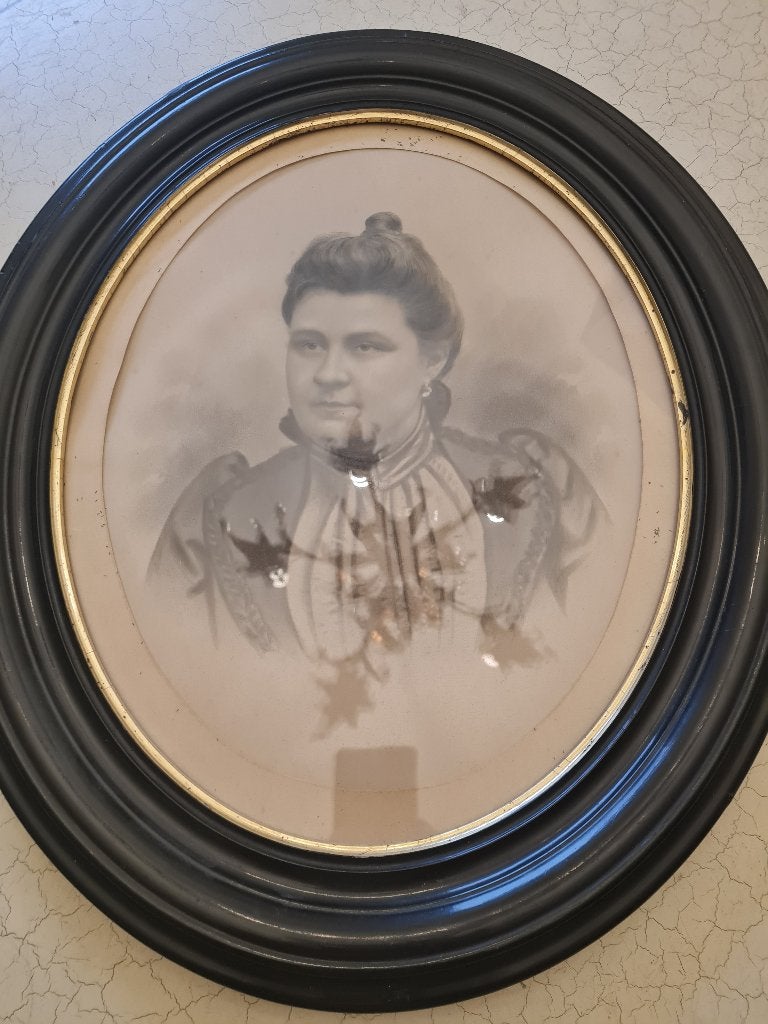 Antieke vol houten lijst met glas en foto, Heikant 21 Kaatsheuvel, Schilderijlijst, 43 cm, Ophalen of Verzenden