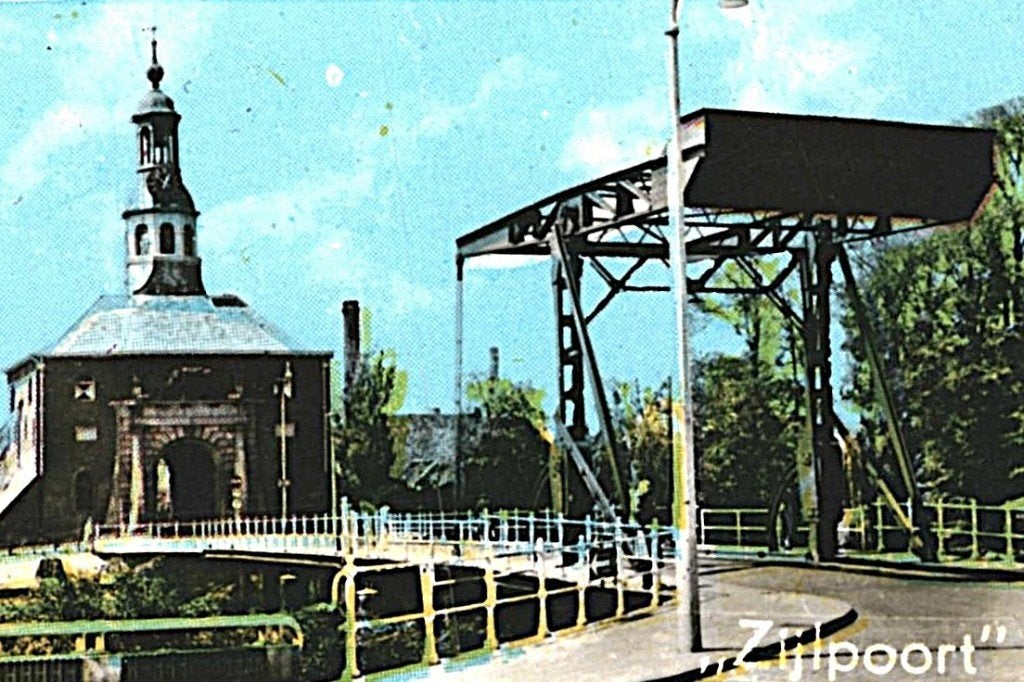 939934 Leiden ZH Nette oude kaart Onbeschreven Circa 1963, Ophalen of Verzenden, 1960 tot 1980, Ongelopen, Zuid-Holland