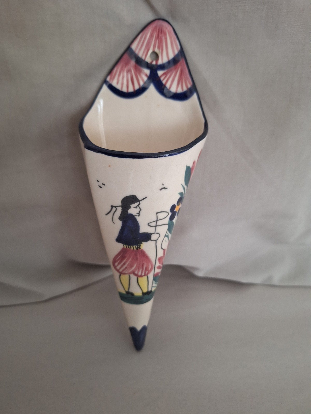 Vintage Quimper Faience Wandvaasje - Handgeschilderd, Ophalen of Verzenden