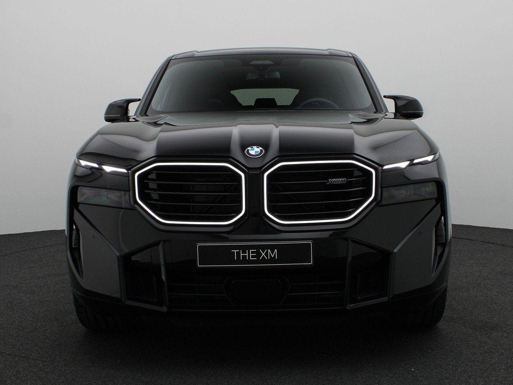 BMW XM 50e High Executive | Bowers & Wilkins | Trekhaaak | M, Auto's, BMW, Automaat, Verwarming stoelen achter, Zwart, Hybride Elektrisch/Benzine