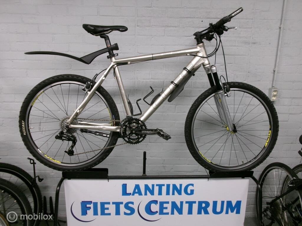 Cube L.T.D.   SL      51  CM, 49 tot 53 cm, Gebruikt