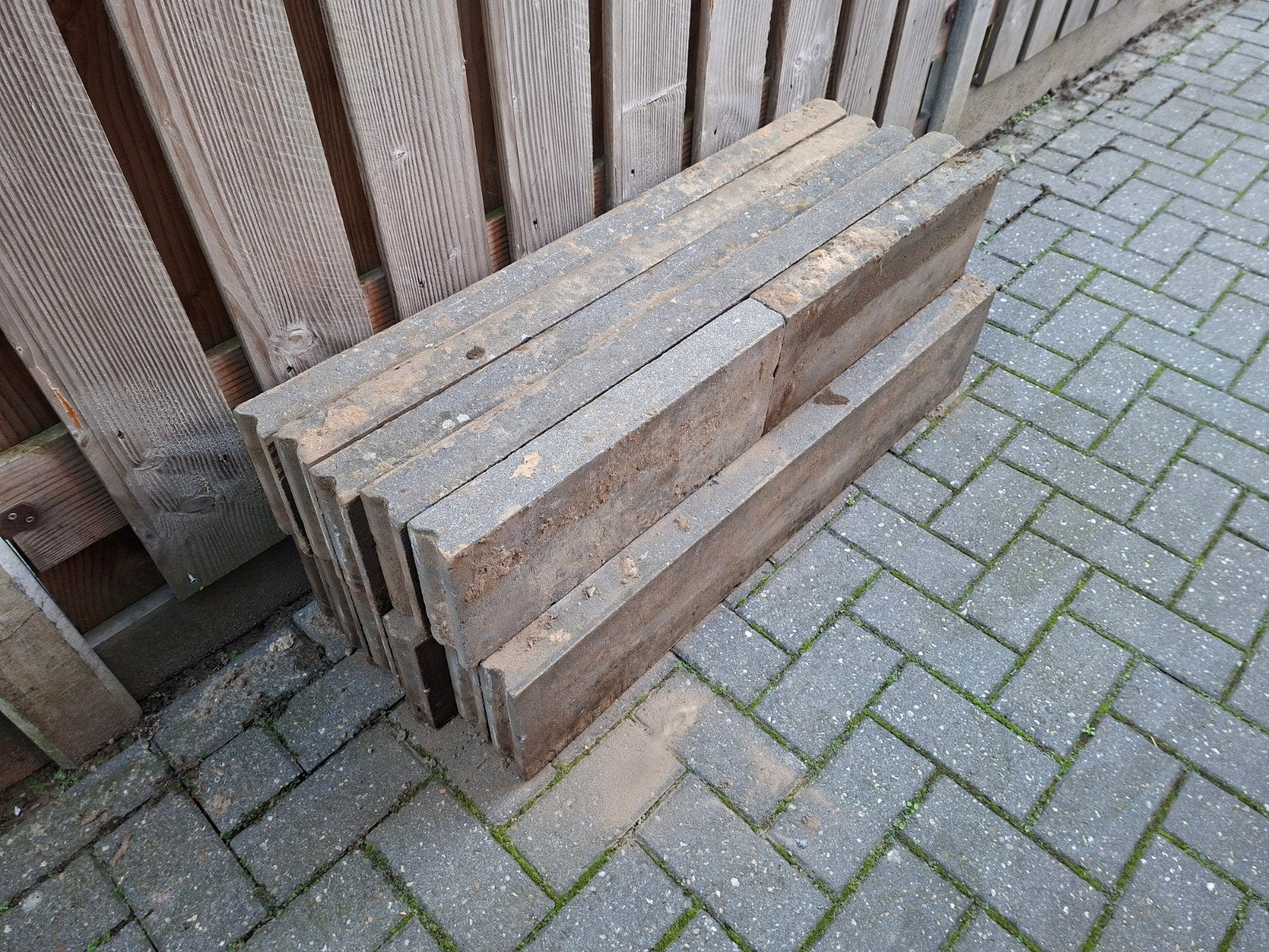 11m1 opsluitbanden / trottroir banden 6cm dik, Tuin en Terras, Ophalen, Gebruikt, 10 m² of meer, Beton