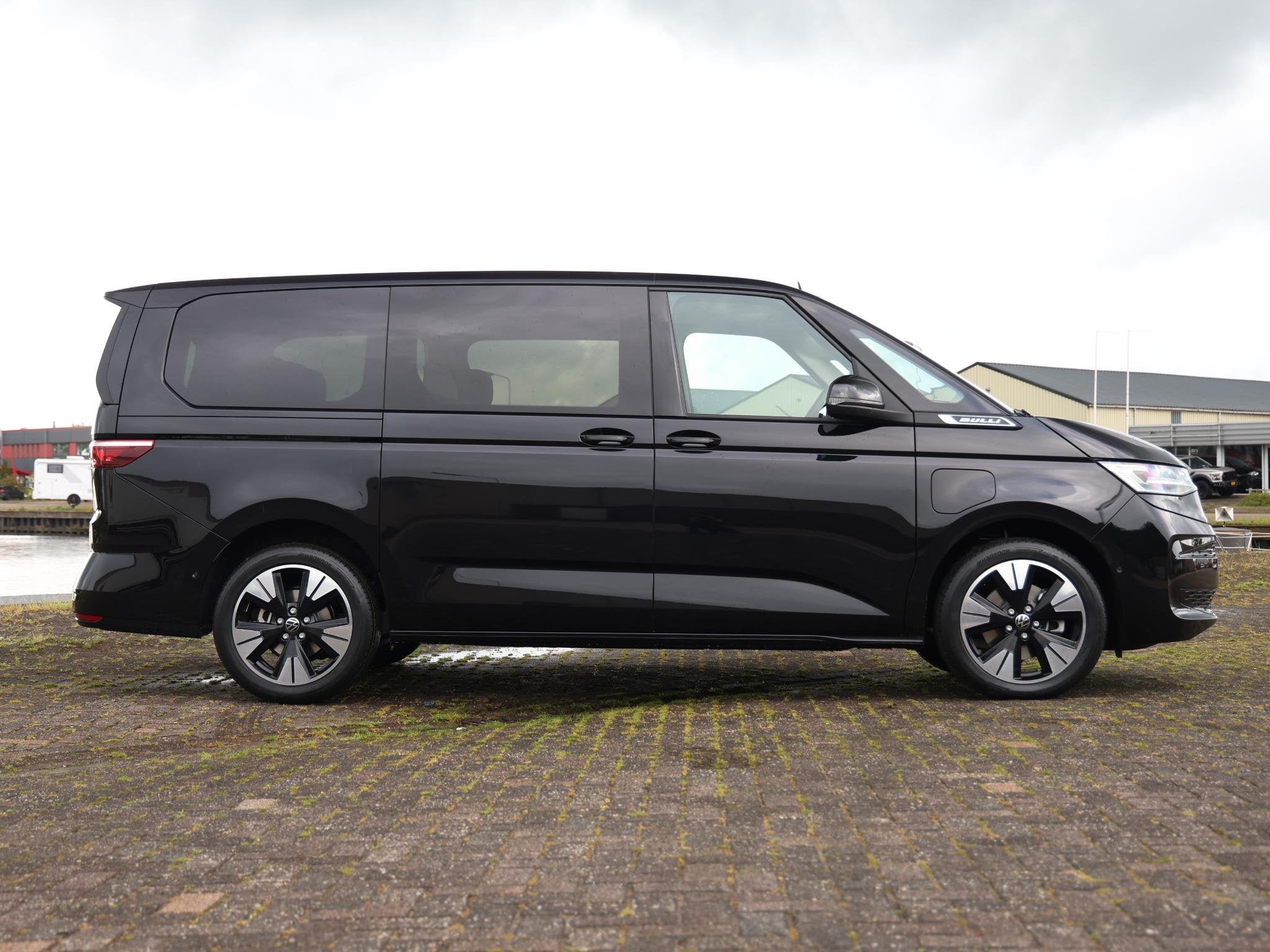Volkswagen Multivan Bulli Edition L2 1.5 eHybrid EU6 180 kW, Auto's, Volkswagen, Automaat, 1498 cc, Euro 6, 150 min