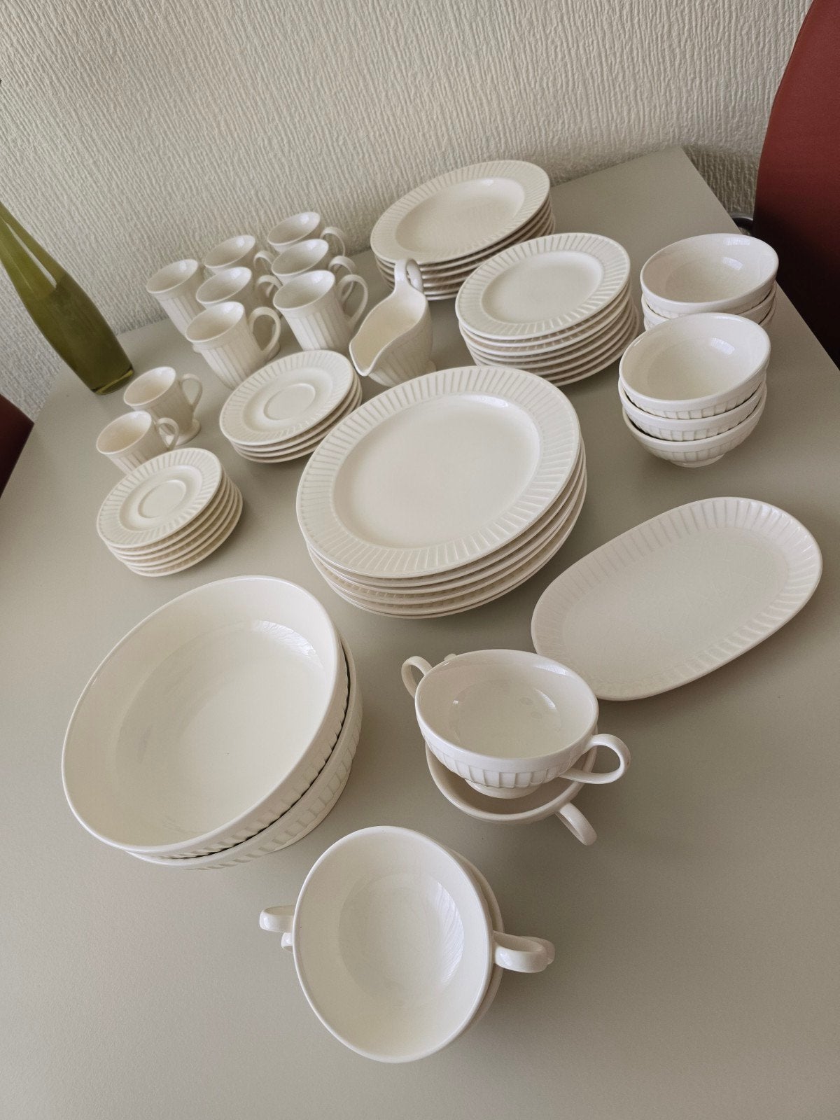 Uitgebreid Prince of Wales servies (53 delig), Ophalen, Keramiek, Zo goed als nieuw, Effen