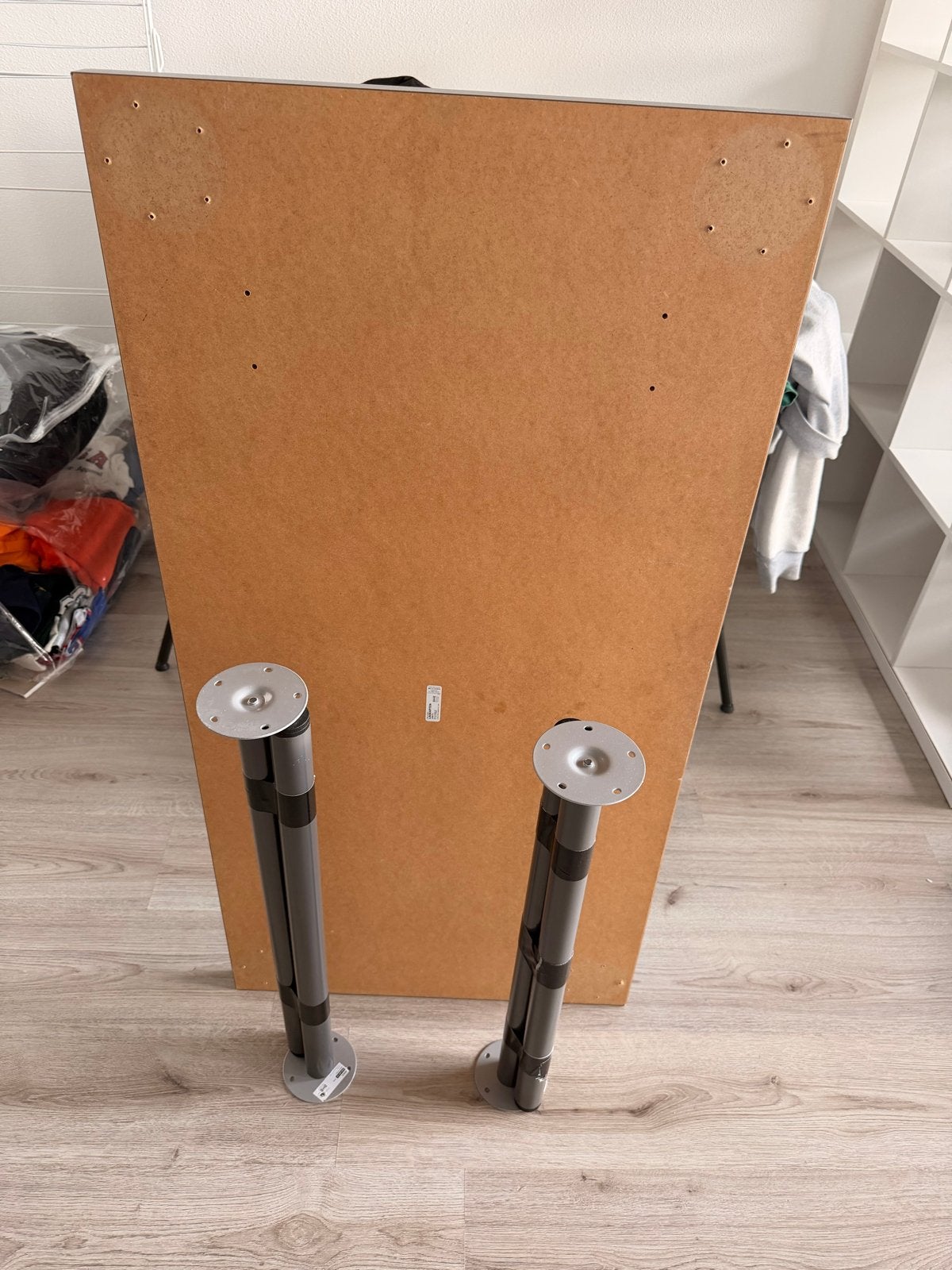 IKEA LINNMON / ADILS Bureau - Donkergrijs/Zwart, Ophalen, Demontabel, Spaanplaat of MDF, Zo goed als nieuw