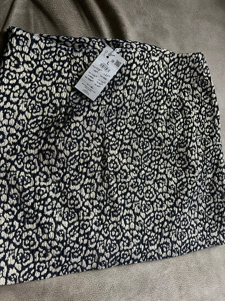 Nieuwe korte rok maat l 40 zwart goud, Maat 38/40 (M), Zwart, Nieuw, Ophalen of Verzenden