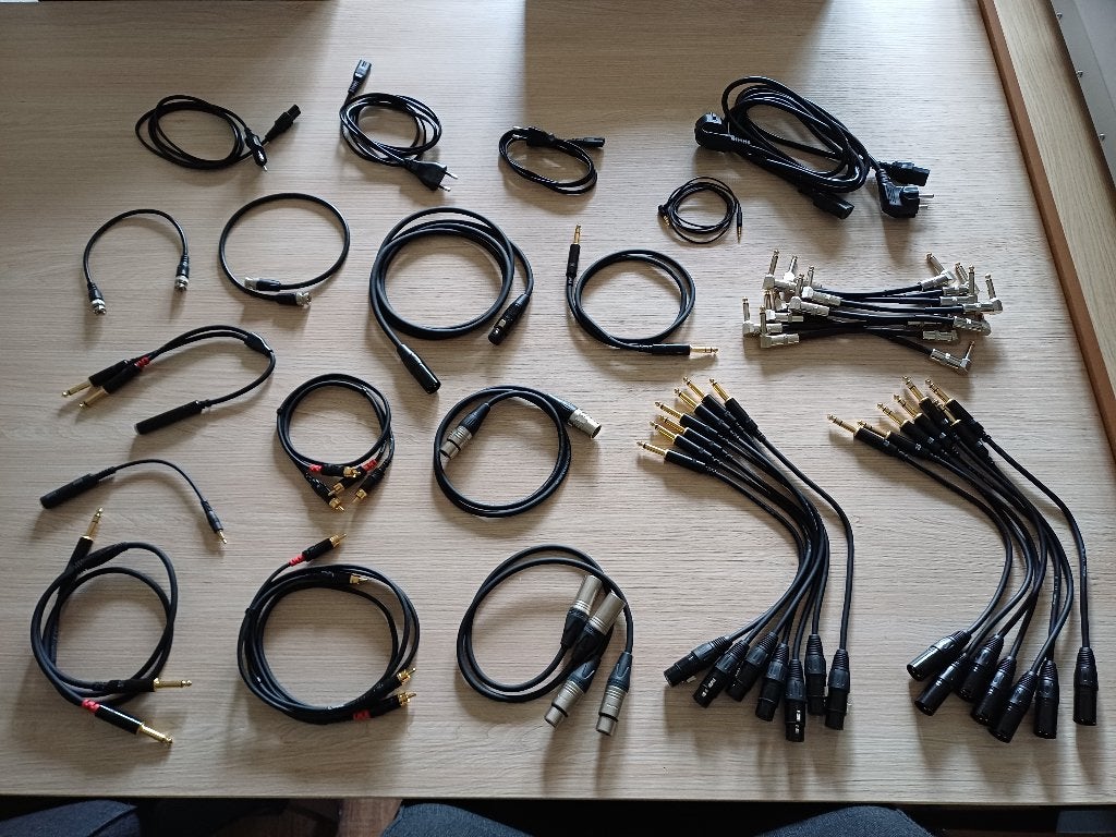 Analoge kabels 40 stuks, Ophalen of Verzenden, Zo goed als nieuw, Audio